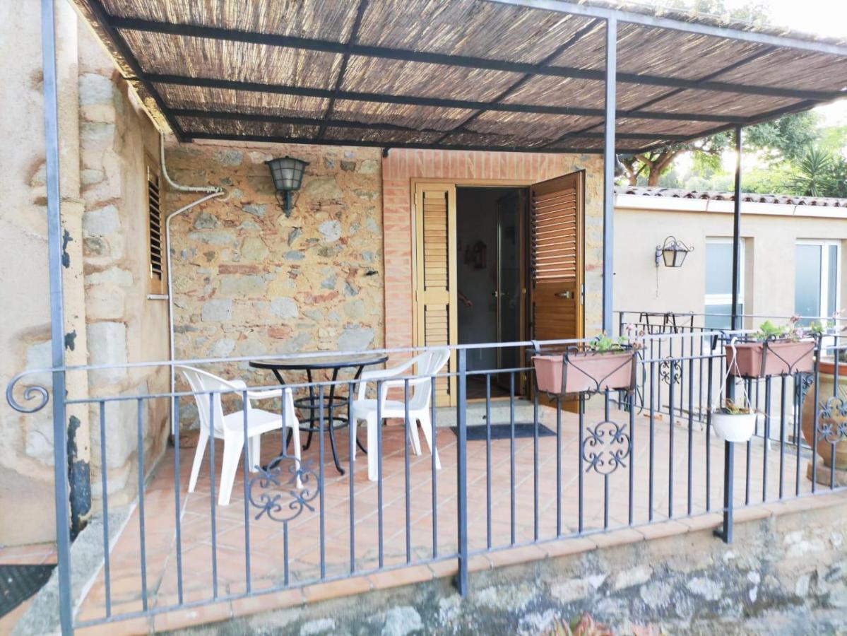 A Casa Di Peppino Villa Greco ตินดารี ภายนอก รูปภาพ